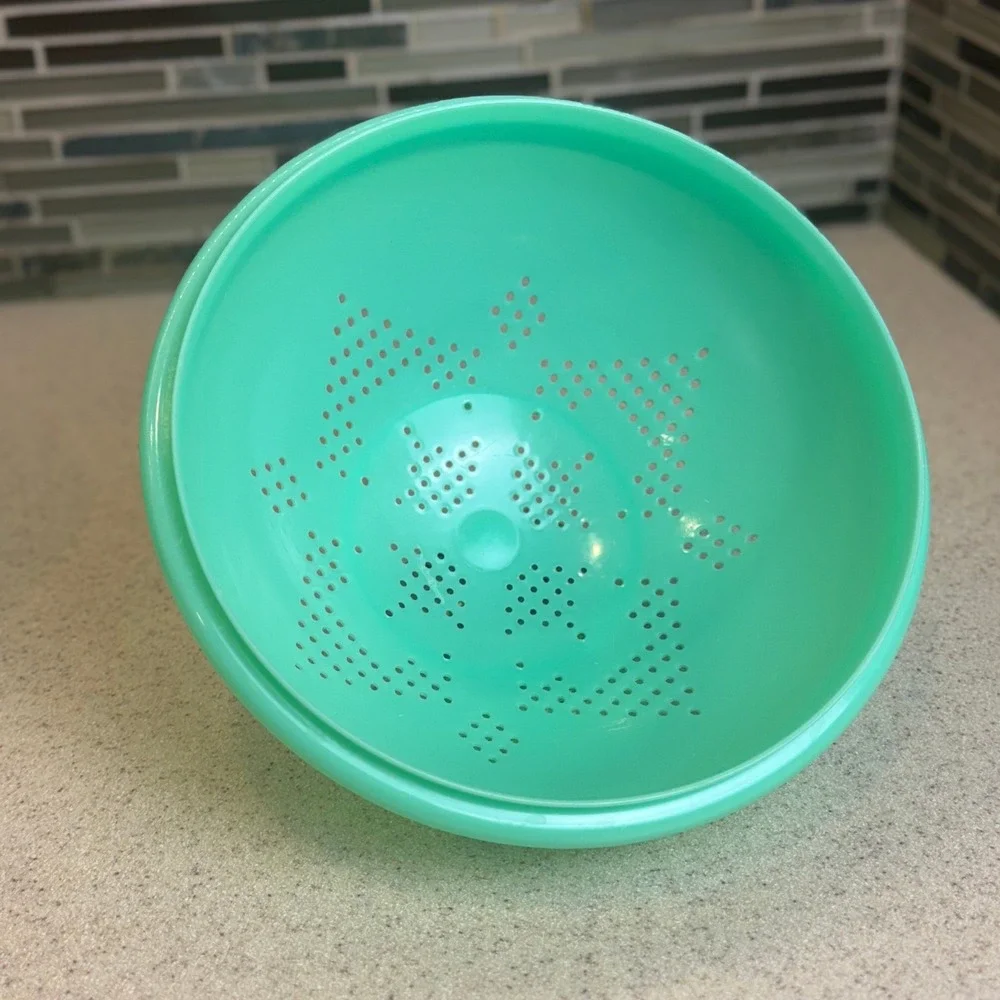 VTG Tupperware Jadeite Green Colander Strainer 339-3 Footed Starburst Retro USA
